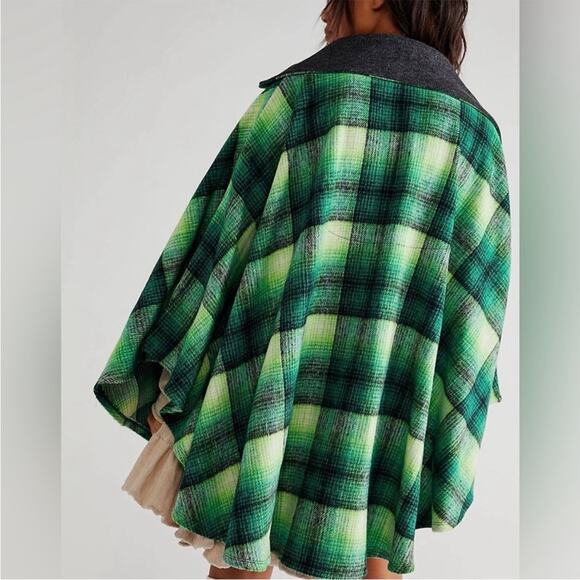 Free People Poncho Zip Woodstock Brushed Green Plaid Kelly Combo Pockets OS NWOT - Picture 9 of 9